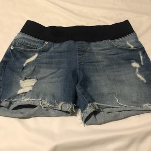 Maternity shorts